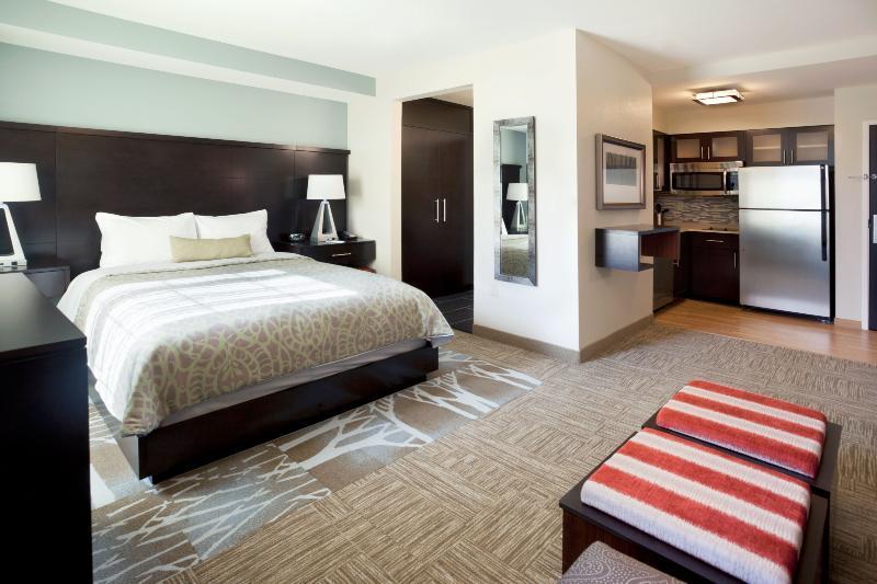 Staybridge Suites Detroit-Utica By Ihg Екстериор снимка
