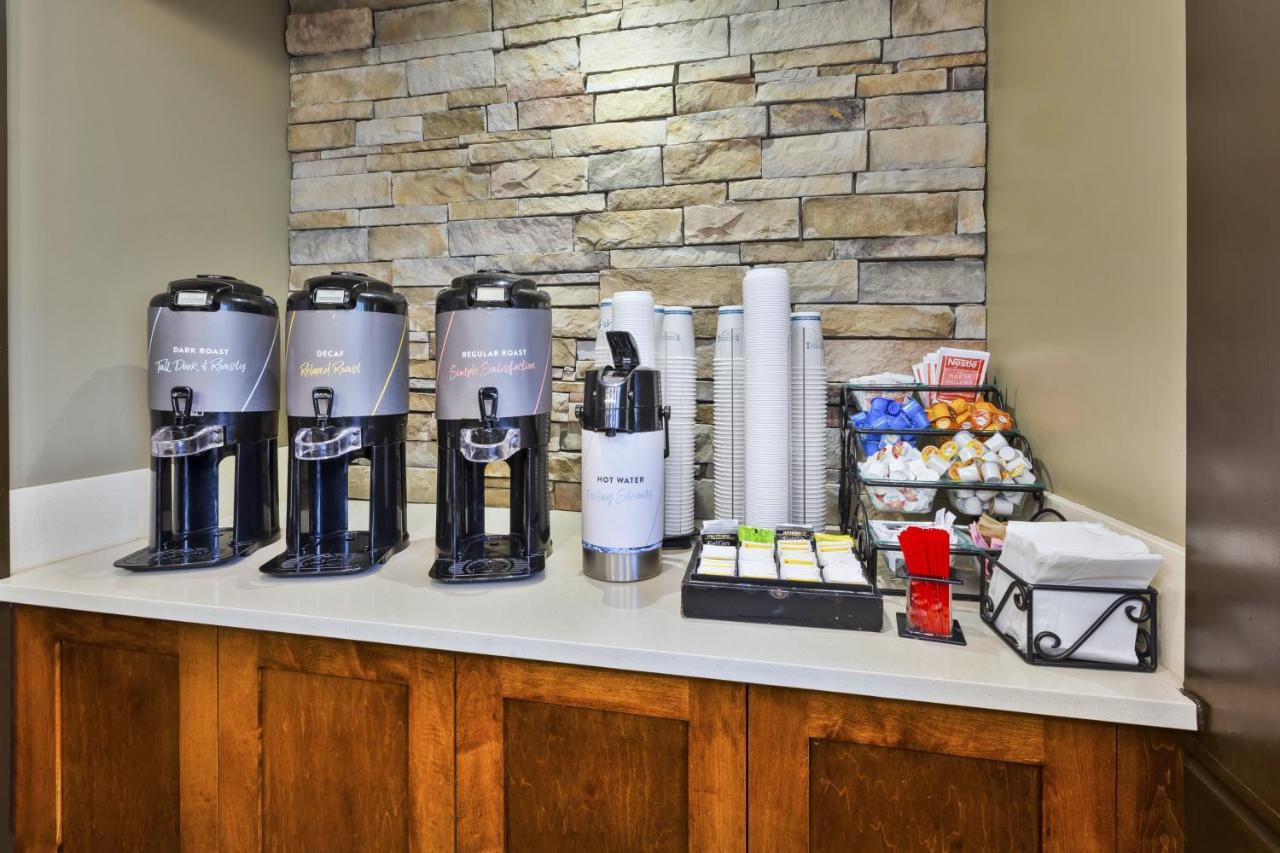 Staybridge Suites Detroit-Utica By Ihg Екстериор снимка