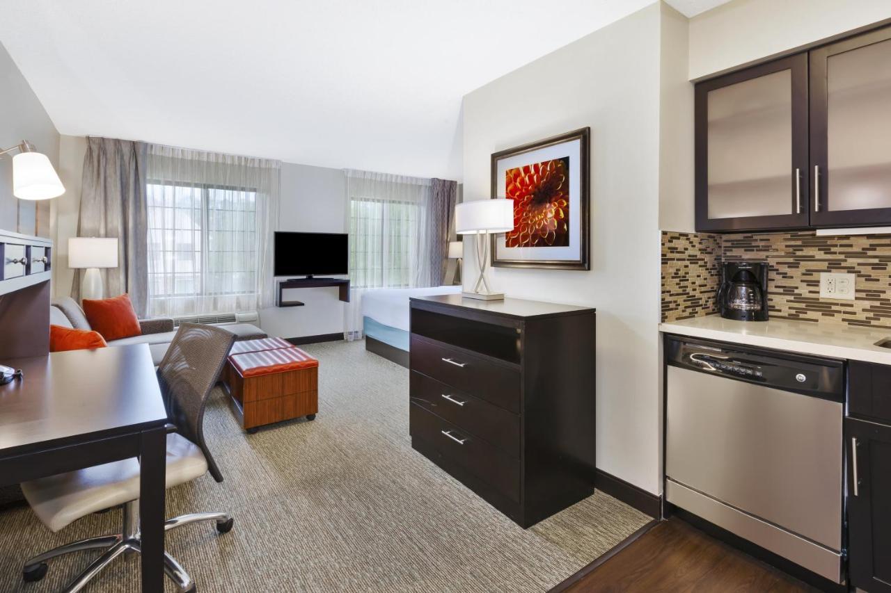 Staybridge Suites Detroit-Utica By Ihg Екстериор снимка
